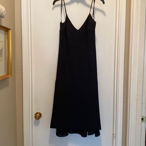 Black sleeveless dress